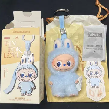 [정품] [D] 라부부 Labubu 알파벳