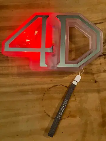 모모이로 클로버 Z 응원봉