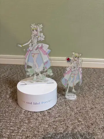 큐어즈 큔 아크릴 라이트, 아크릴 스탠드