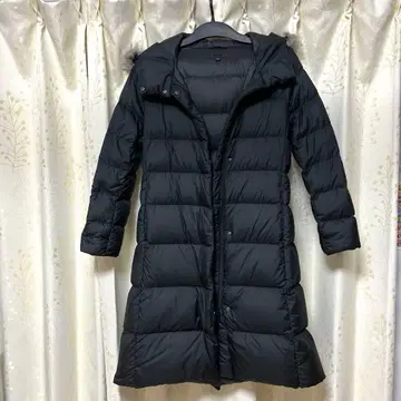 [새상품급] 유니클로 다운 코트 블랙
