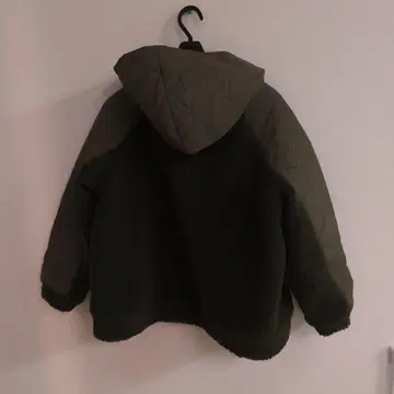 올리브색 플리스 자켓 보아 자켓