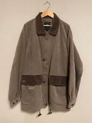 다이 센노 코듀로이 하프 코트