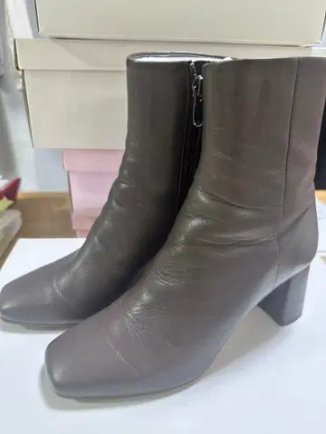 다이애나 23.5cm 숏부츠