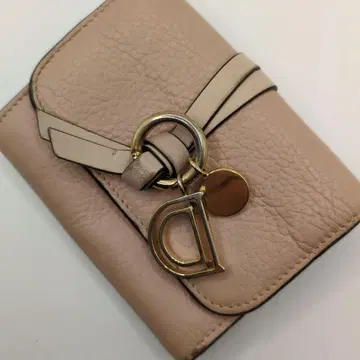 끌로에 여성용 베이지 3단 폴더형 지갑