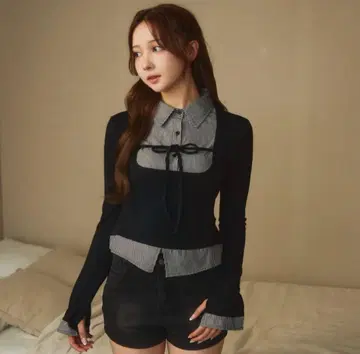 스트라이프 셔츠 도킹 니트 TITTY&CO. 블랙