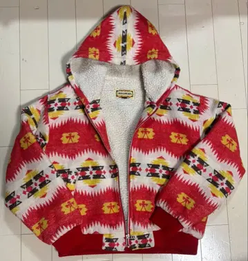 BULLHEAD의 후드 부착 보아 자켓