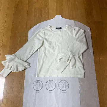 퀸즈 코트 소매 디자인 펄 니트