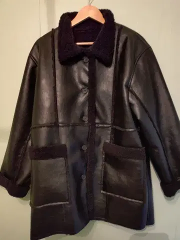 SENSEOFPLACE 무스탕 코트 원사이즈