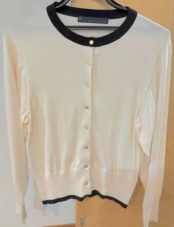 [새상품급] martinique 아이보리 가디건