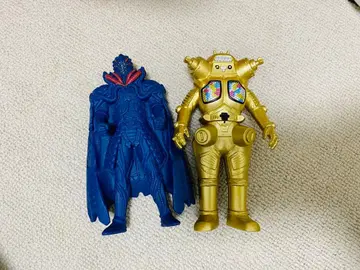 울트라맨 시리즈 괴수 피규어 2체 세트