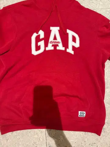 GAP 프론트 로고 레드 후드티