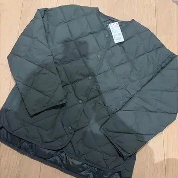 유니클로 퍼프 테크 릴랙스 자켓 올리브 S 사이즈