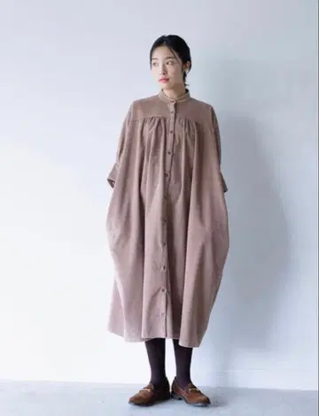 Honnete 코튼 캐시미어 코듀로이 롱 개더 원피스 7부 소매