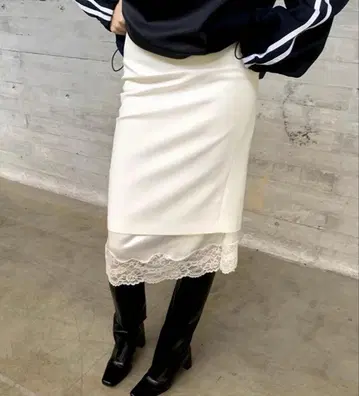 LONSLAN 이너 레이스 세미 타이트 스커트