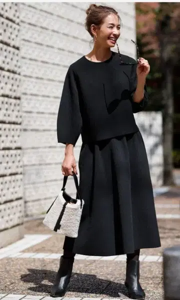 [ STORY x UNFILO ] 형태 니트 셋업