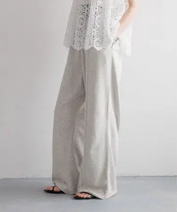 LOWRYSFARM 맨투맨 와이드 팬츠