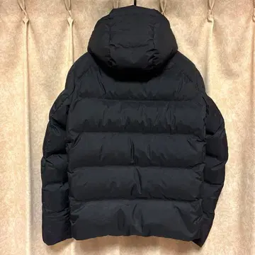 [ 새상품급 ] UNIQLO 심리스 다운 후드티 M 블랙 다운 자켓