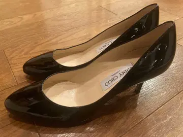 새상품 JIMMY CHOO 에나멜 펌프스 247 IRENA 사이즈 37