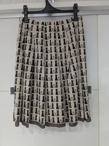 M.SGRACE 고양이 패턴 플레어 스커트 40