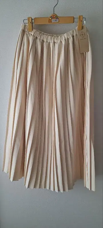 사만사 모스모스 랜덤 플리츠 스커트 아이보리 FREE