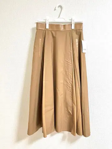 [PINORE] 택 포함 미사용 새상품 베이지 플레어 롱 스커트