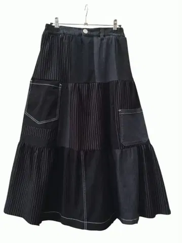 구제 의류 리메이크 블랙 스트라이프 티어드 블랙 계열 패치워크 스커트