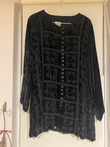 ORIENTAL 자수 벨벳 긴팔 셔츠