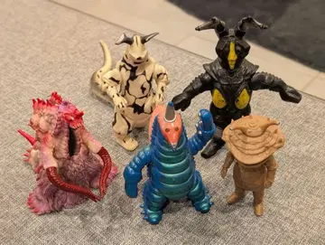 울트라맨 시리즈 괴수 피규어 5체 세트