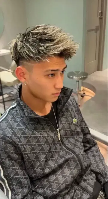 LACOSTE 트랙 자켓 흑당군 착용