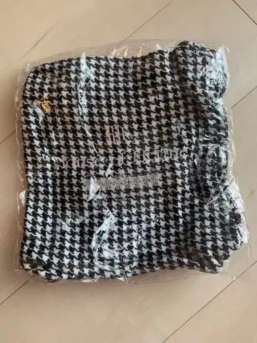 [ 새상품 ] herlipto 하운드투스 체크 토트백