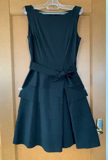 케이즈 인터웍스 실크 블랙 원피스