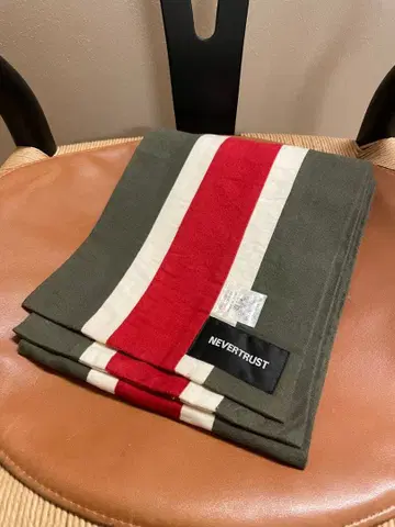 NEVERTRUST 네버트러스트 스쿨 머플러