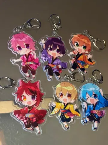 9 아크릴 키링 6개 세트 + 딸기 부적 포함