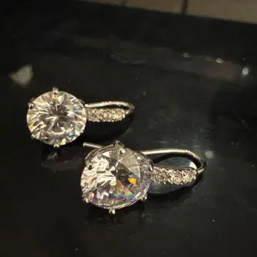 스와로브스키 다이아몬드풍 귀걸이