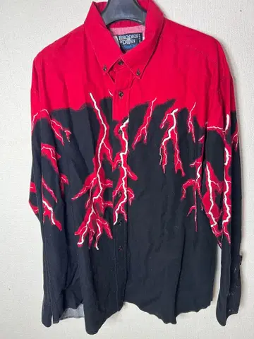 번개 무늬 긴팔 셔츠 빨간색과 블랙