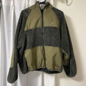 고 슬로우 카라반 아우터