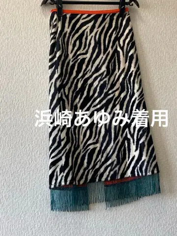 하마사키 아유미 착용 블랙 화이트 롱 스커트