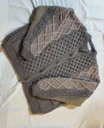 저널 스탠다드 CS 아란 니트 가디건 그레이 계열