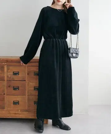 discoat 벨로아 스핀들 컷 원피스