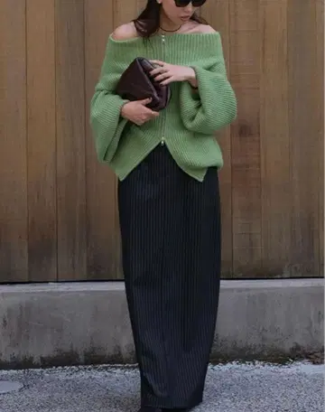 AKTE 와이드 보틀넥 집업 니트 풀오버 그린