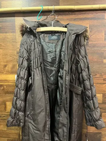VESTIMO 후드 부착 브라운 다운 자켓