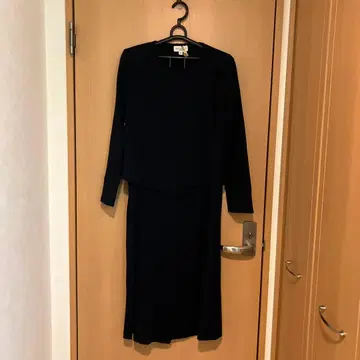 네이비 니트 셋업 리본 포함