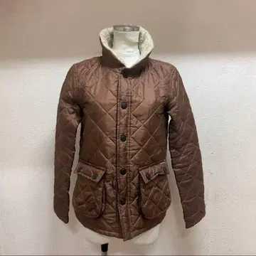 비버 브라운 퀼팅 자켓 옷깃 보아 잉글랜드