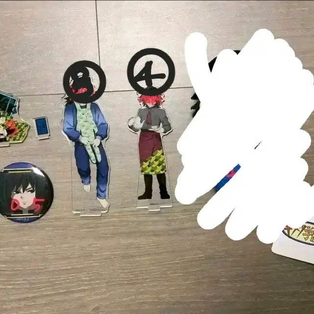 귀멸의 칼날 귀칼 토미오카 기유 아크릴 스탠드 누이 캔뱃지 디오라마