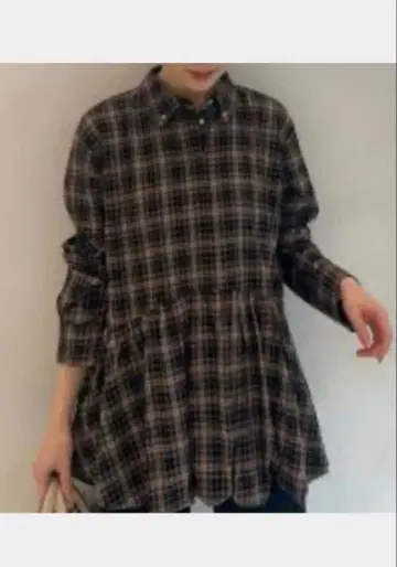 단추 밑단 벌룬 페플럼 셔츠