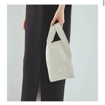 EDITA. 워셔블 니트 백