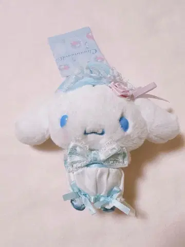 산리오 화이트 프릴 시나몬 롤