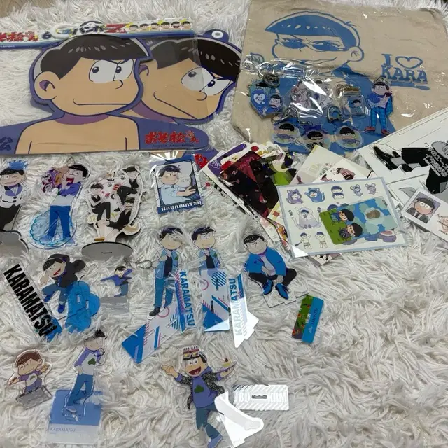 오소마츠상 카라마츠 굿즈 일괄 아크릴스탠드,키링,옷걸이,가방
