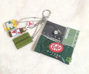 가챠 파우치 [ 합격 기원 키트 컷 ]