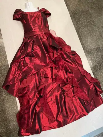 새상품급 파티/연주회/무대/촬영/업무/컬러 레드 와인/세로 프릴 롱